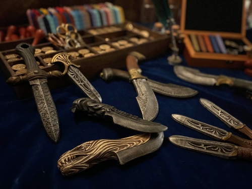 Bild föreställande latexknivar i olika utföranden.